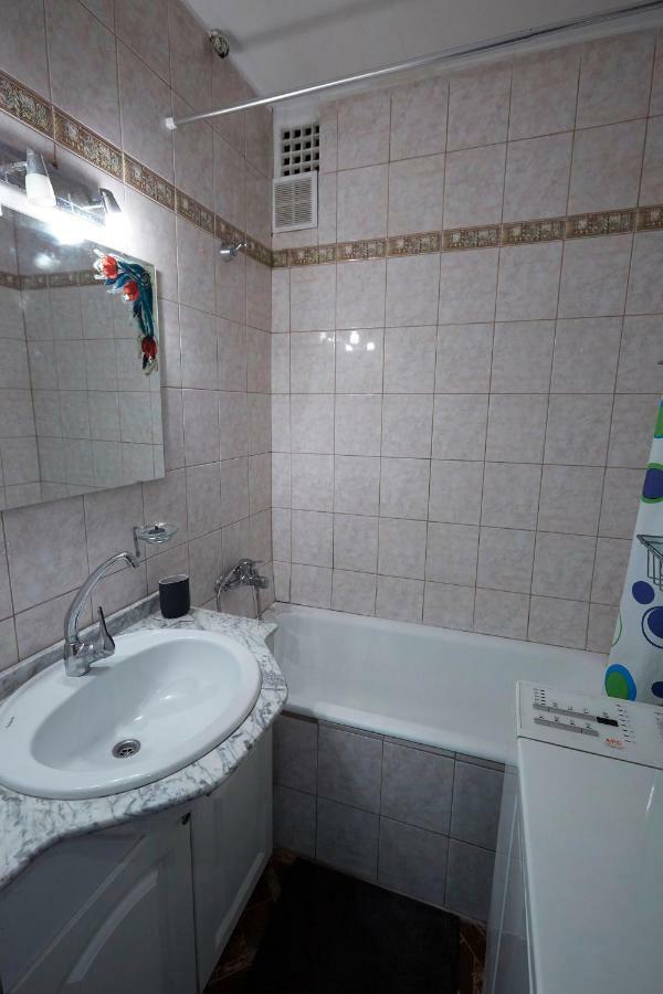 Egyetemvaros - A. Apartman Pécs Buitenkant foto