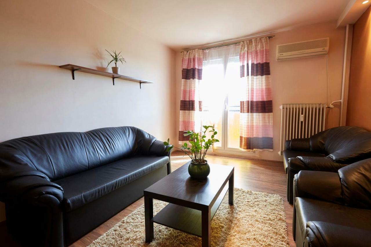 Egyetemvaros - A. Apartman Pécs Buitenkant foto